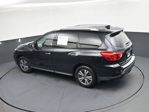 Used 2020 Nissan Pathfinder SV image 31