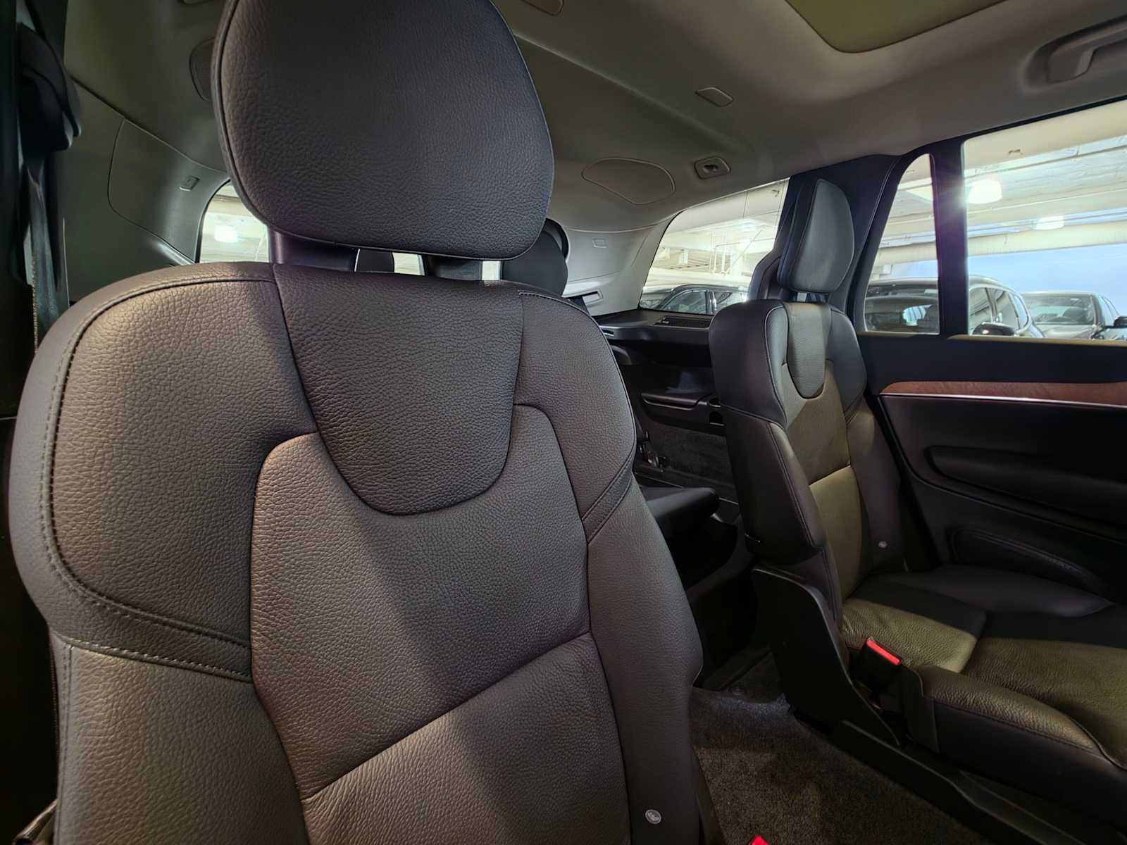 Used 2024 Volvo XC90 B6 Plus w/ Protection Package Premier AWD/4WD image 13