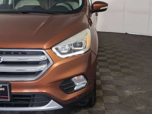 Used 2017 Ford Escape Titanium w/ Equipment Group 301A AWD/4WD image 15