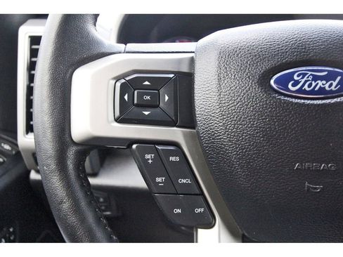 Used 2021 Ford F250 Lariat w/ Lariat Ultimate Package AWD/4WD image 18