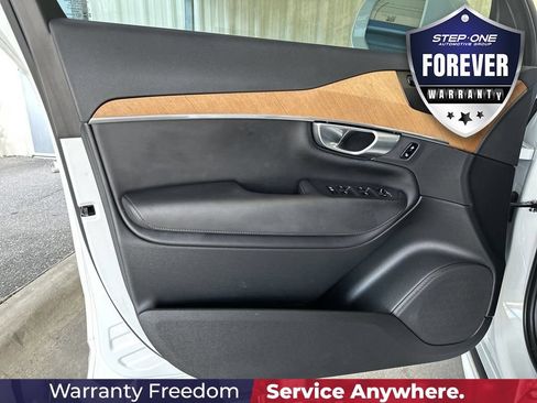 Used 2024 Volvo XC90 B6 Plus w/ Protection Package Premier AWD/4WD image 10