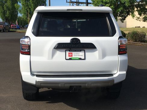 Used 2023 Toyota 4Runner TRD Off-Road Premium w/ Moonroof Package AWD/4WD image 6