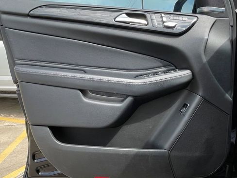 Used 2017 Mercedes-Benz GLE 350 4MATIC image 36