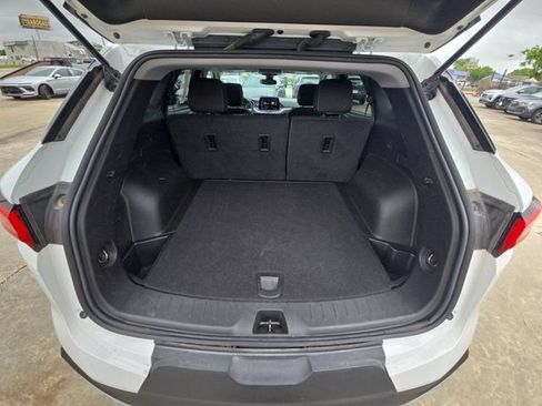 Used 2025 Chevrolet Blazer LT AWD/4WD image 28