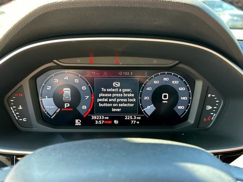 Used 2020 Audi Q3 2.0T Premium w/ Convenience Package image 28