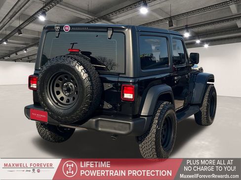 Used 2025 Jeep Wrangler Sport image 16
