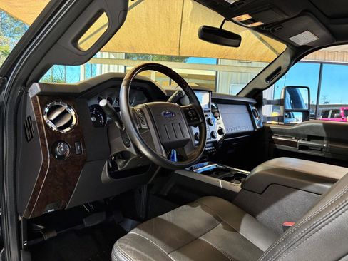 Used 2015 Ford F250 Platinum w/ FX4 Off-Road Package image 14