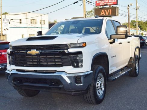 Used 2024 Chevrolet Silverado 2500 W/T w/ WT Convenience Package AWD/4WD image 3