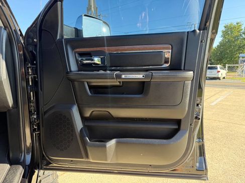 Used 2016 RAM 2500 Laramie image 25