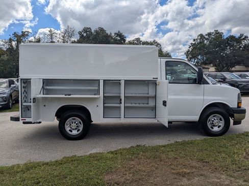 New 2025 Chevrolet Express 3500 w/ Power Convenience Package image 4