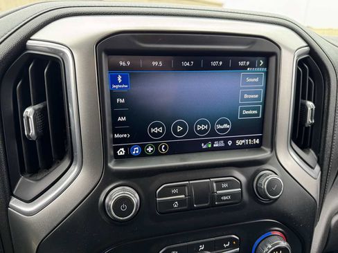 Used 2019 Chevrolet Silverado 1500 RST image 31