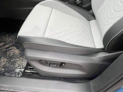 New 2026 Volkswagen Tiguan SE R-Line AWD/4WD image 15