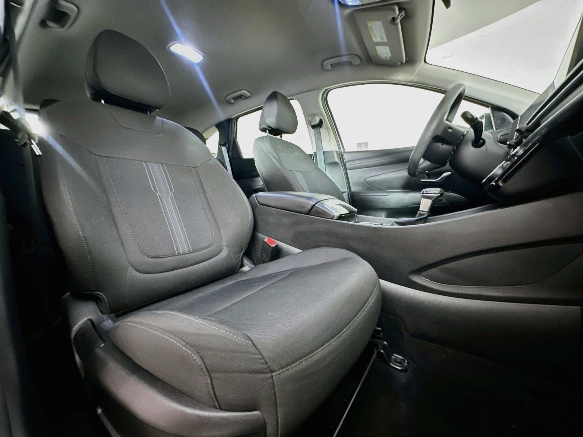 Used 2025 Hyundai Tucson SEL AWD/4WD image 32
