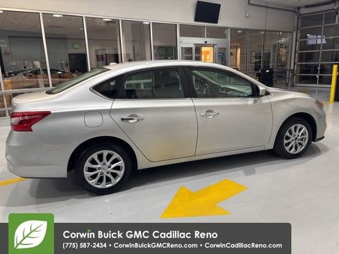 Used 2019 Nissan Sentra SV image 7