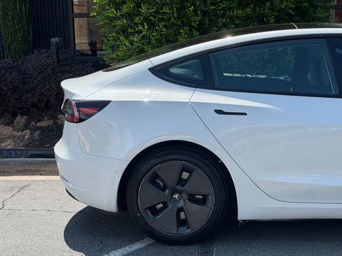 Used 2021 Tesla Model 3 Long Range AWD/4WD image 22
