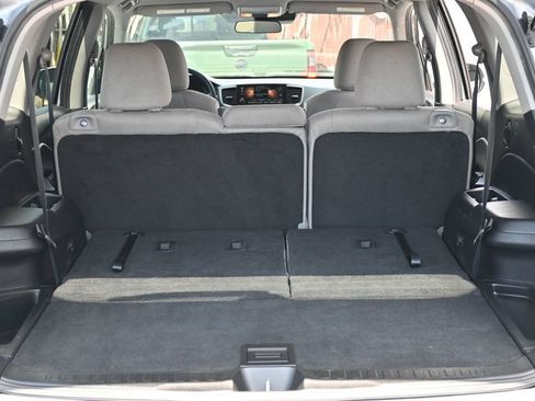 Used 2021 Honda Pilot EX image 23