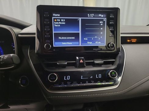 Used 2021 Toyota Corolla XSE FWD image 17
