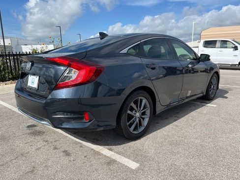 Certified 2019 Honda Civic EX image 4
