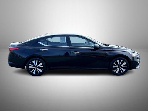 Used 2022 Nissan Altima 2.5 SV FWD image 4