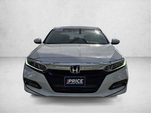Used 2018 Honda Accord EX image 2
