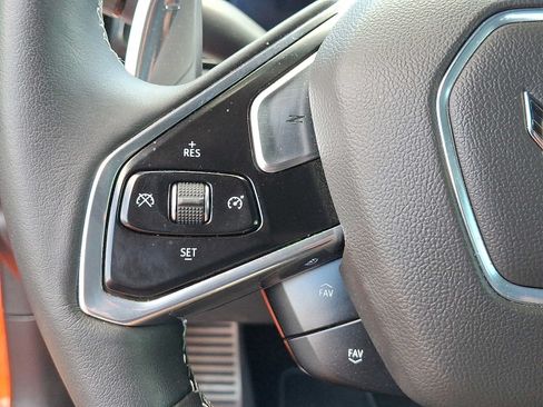 Used 2020 Chevrolet Corvette Stingray Preferred Cpe w/ 2LT Preferred Equipment Group RWD image 21