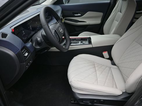 New 2026 Nissan Sentra SL FWD image 15