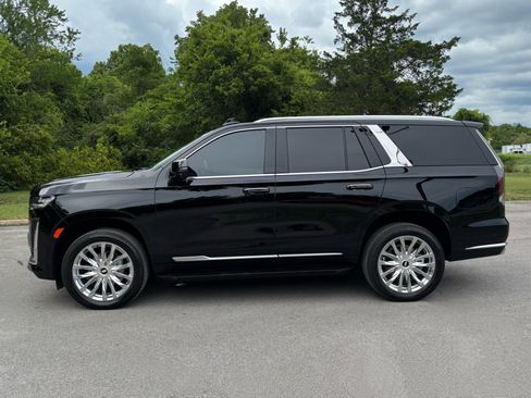 Used 2024 Cadillac Escalade Premium Luxury AWD/4WD image 7