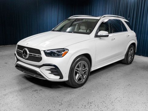 Certified 2024 Mercedes-Benz GLE 450 4MATIC image 1