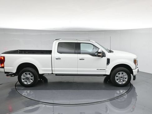Used 2022 Ford F250 Platinum w/ FX4 Off-Road Package AWD/4WD image 43