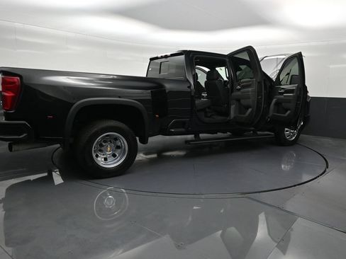 Used 2026 Chevrolet Silverado 3500 High Country w/ High Country Premium Package AWD/4WD image 33