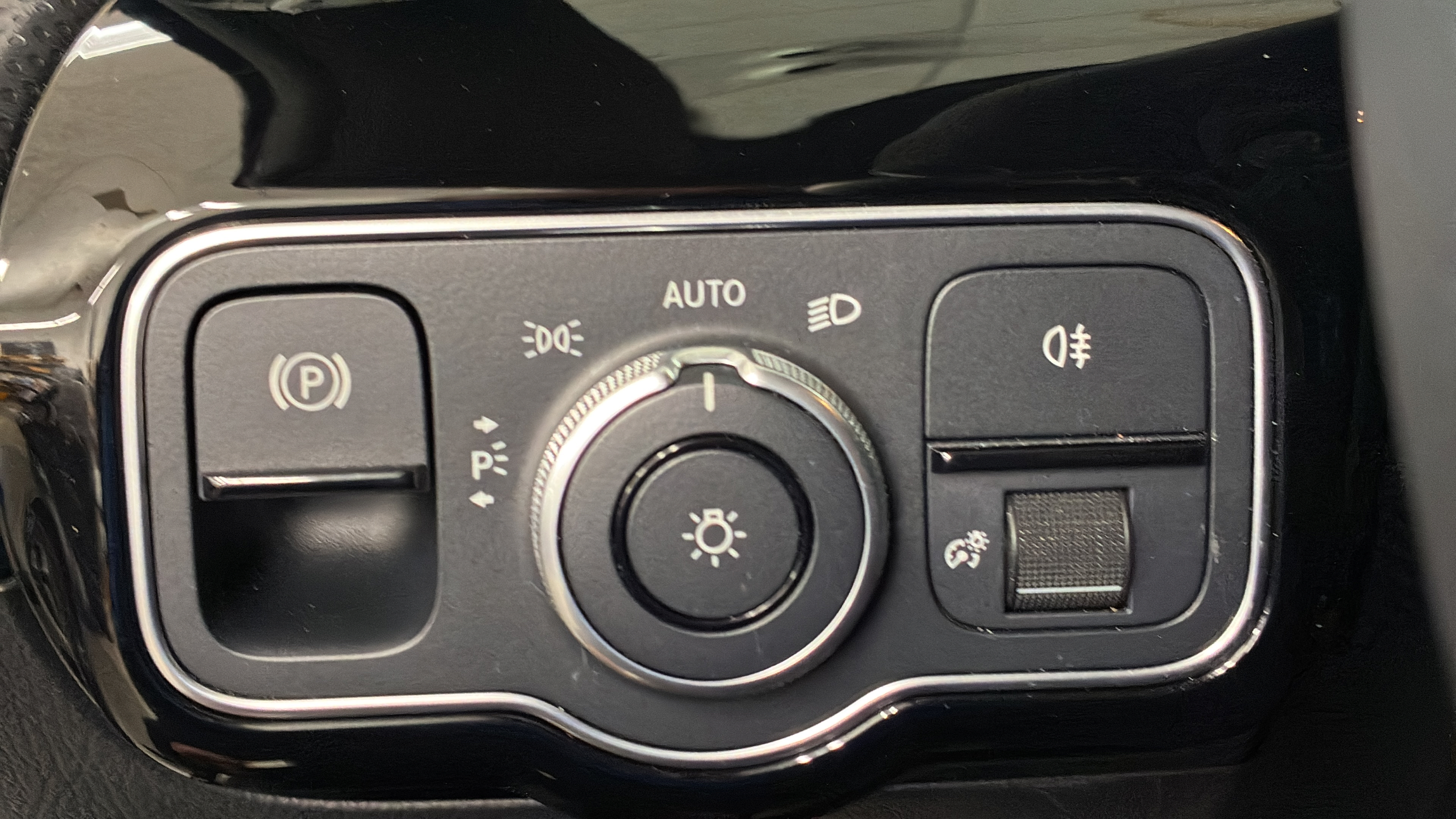 Used 2022 Mercedes-Benz A 220 image 29