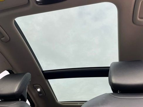 Used 2023 Kia Sportage SX image 22