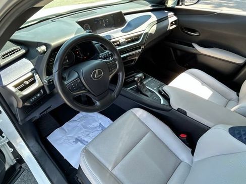 Used 2020 Lexus UX 250h w/ Premium Package AWD/4WD image 19
