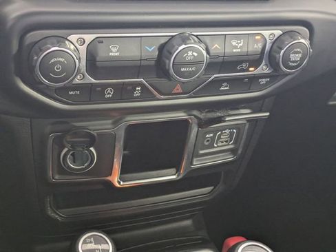Used 2022 Jeep Wrangler Unlimited Sport AWD/4WD image 17