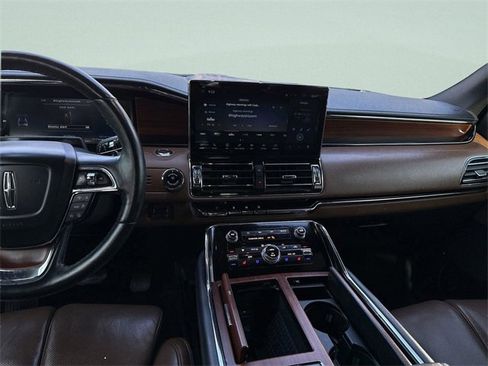 Certified 2023 Lincoln Navigator L Reserve image 26