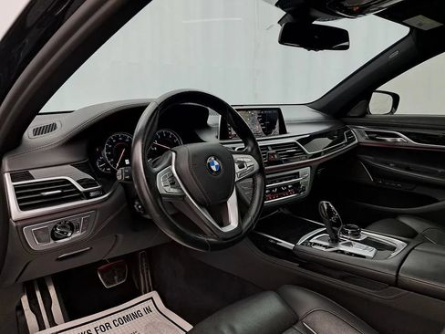 Used 2019 BMW 750i xDrive w/ Executive Package AWD/4WD image 5