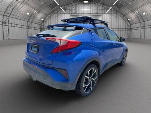Used 2020 Toyota C-HR XLE FWD image 5