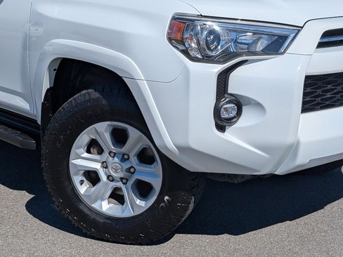 Used 2023 Toyota 4Runner SR5 Premium image 11