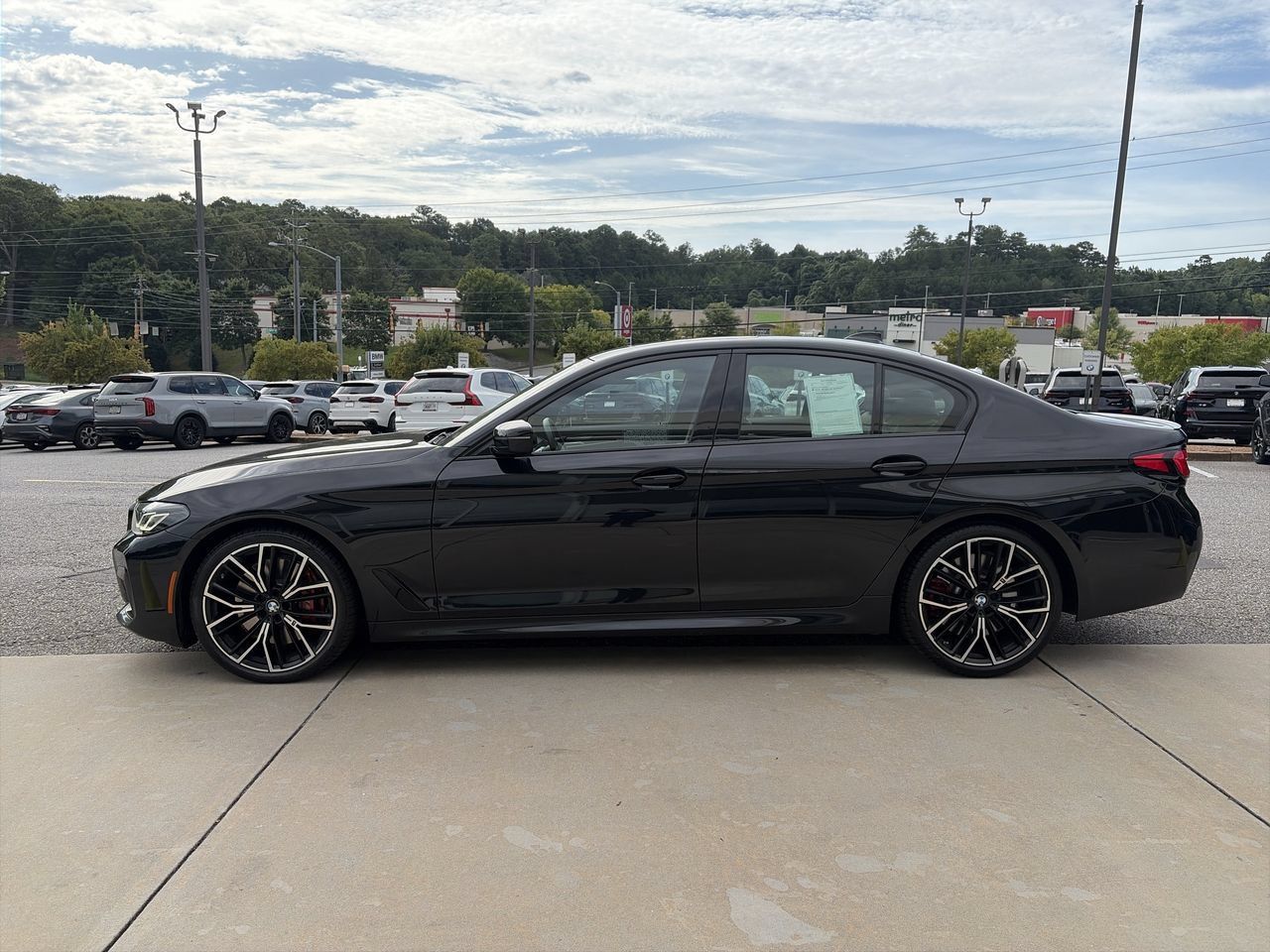 Used 2023 BMW 540i w/ M Sport Package RWD image 5