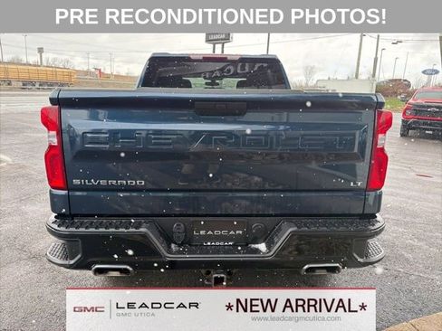 Used 2022 Chevrolet Silverado 1500 LT Trail Boss w/ Bed Protection Package AWD/4WD image 4