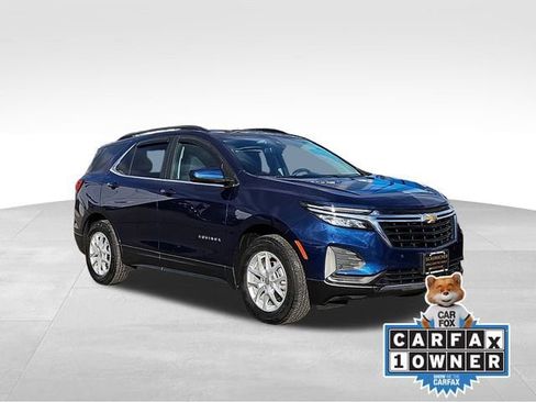 Used 2022 Chevrolet Equinox LT image 1