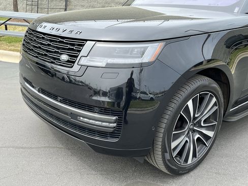 Used 2023 Land Rover Range Rover SE image 11
