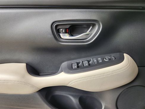 New 2026 Honda HR-V LX image 17