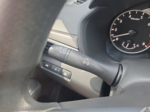 Used 2024 Nissan Altima 2.5 SV FWD image 16