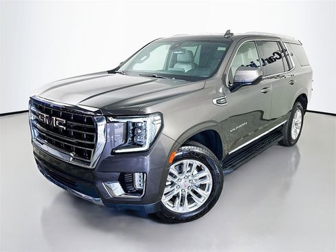 Used 2021 GMC Yukon SLT image 3