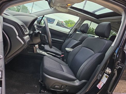 Used 2017 Subaru Forester 2.5i Premium AWD/4WD image 13