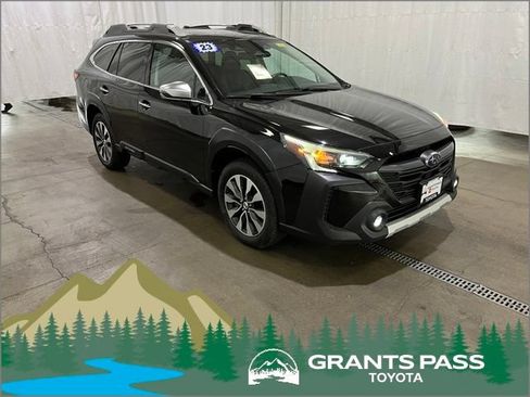 Used 2023 Subaru Outback Touring XT AWD/4WD image 1