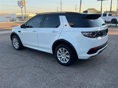 Used 2018 Land Rover Discovery Sport HSE Luxury image 2