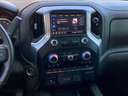 Used 2020 GMC Sierra 1500 SLT image 6