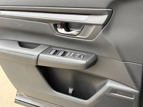 Certified 2026 Honda CR-V EX image 29